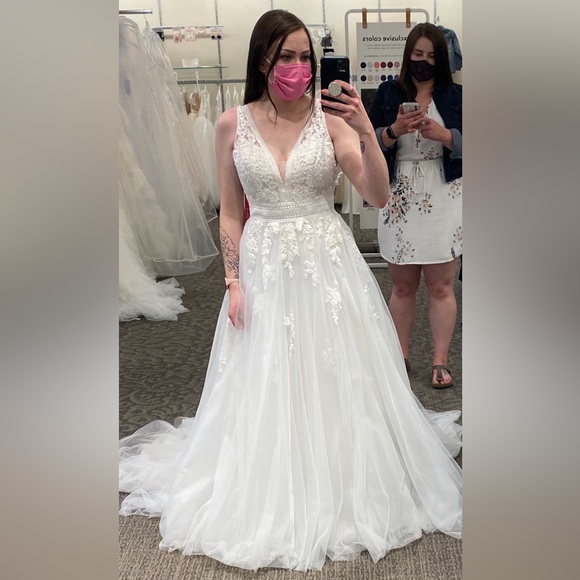 Wedding Dress - Oleg Cassini Soft Ball Gown With Lace - Ivory - Picture 11 of 13